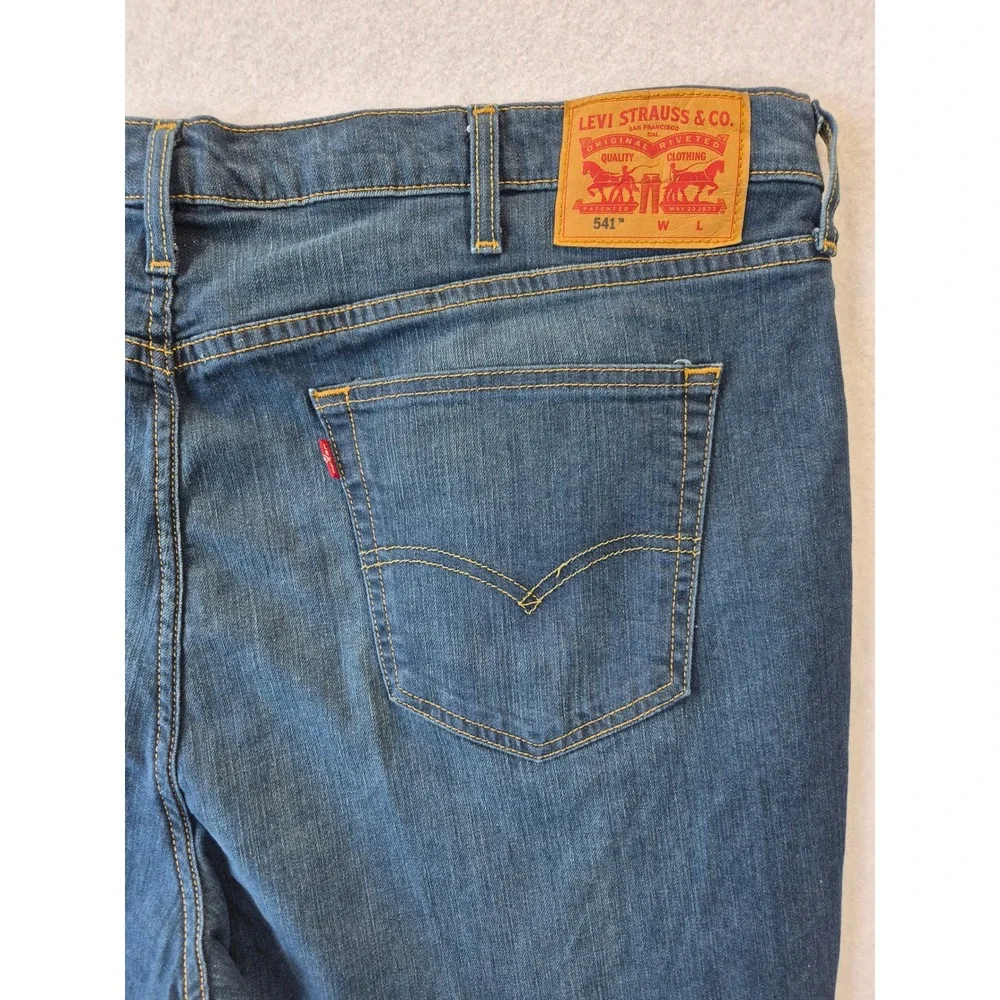 Levi's 541 Athletic Taper Jeans Mens 46x30 Blue Stretch Big Tall 26814-4406